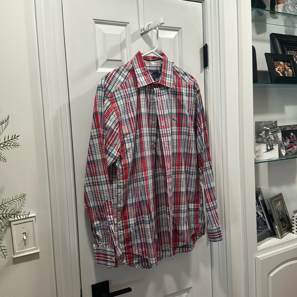 Vineyard Vines dress shirt